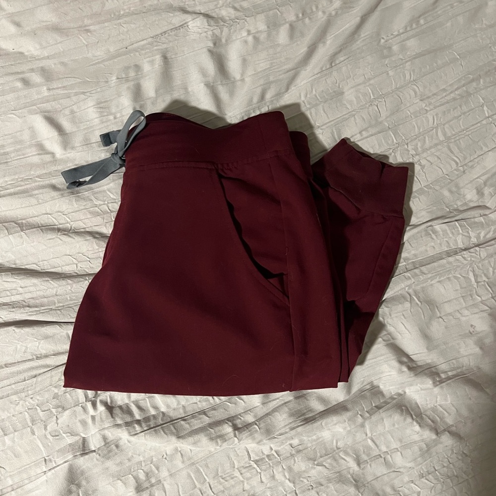 Figs scrubs